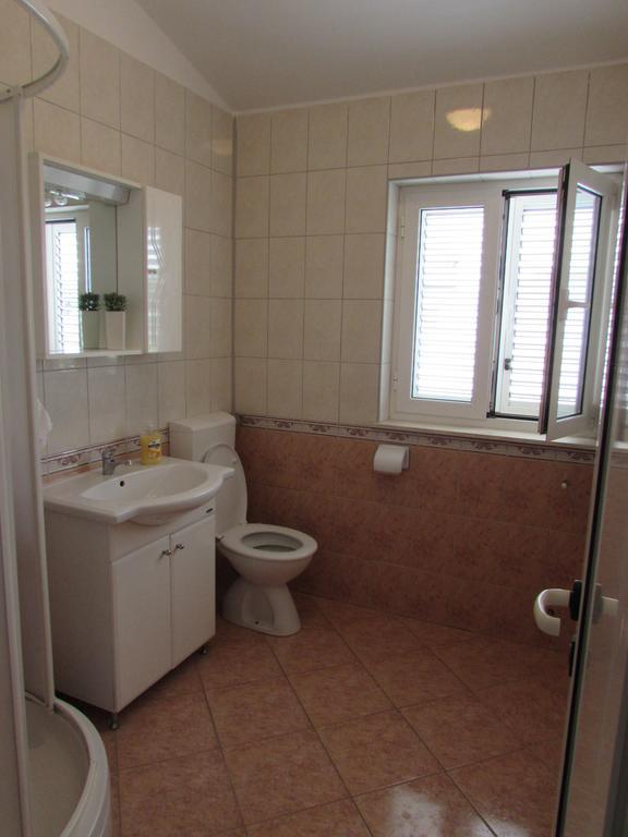 Apartmani Leona Bibinje Buitenkant foto