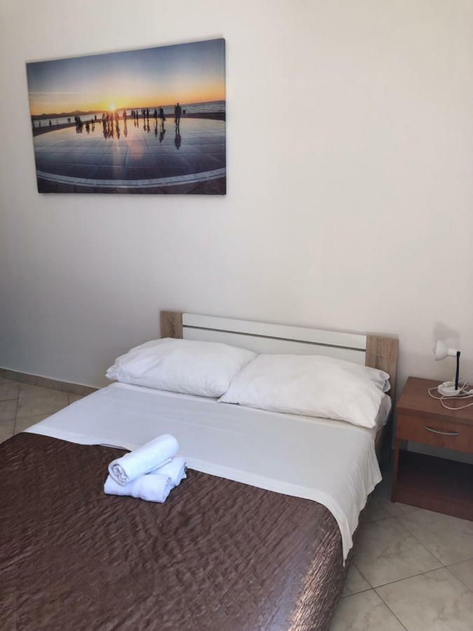 Apartmani Leona Bibinje Buitenkant foto
